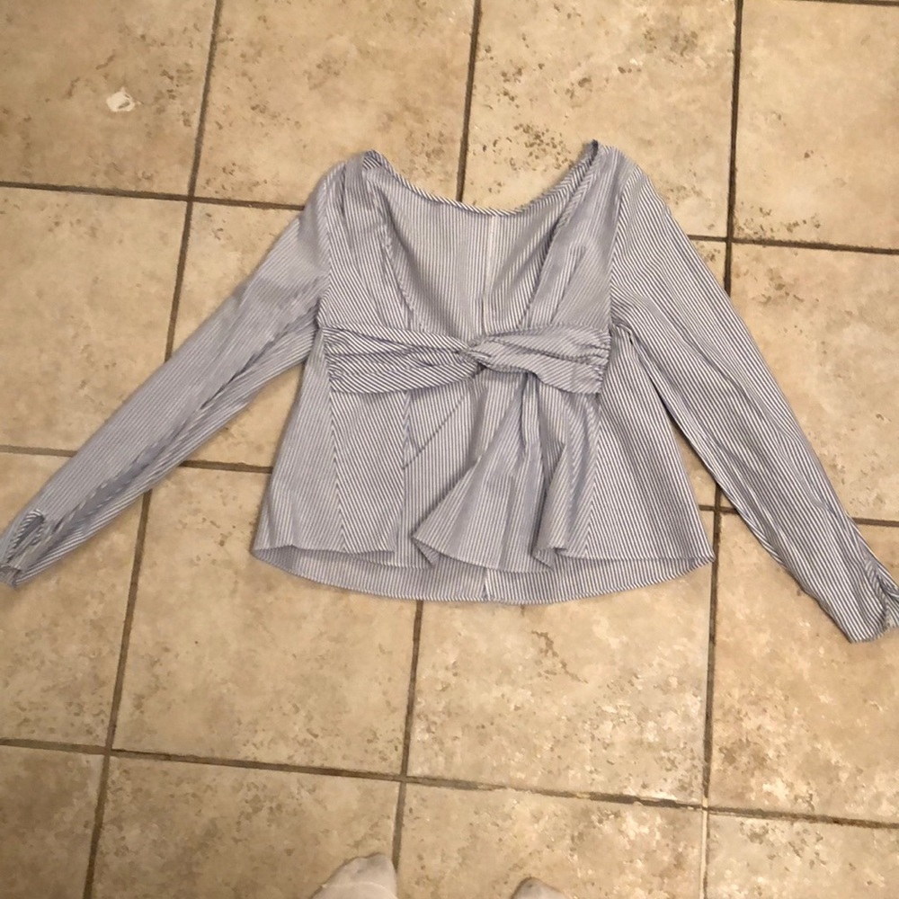 Top - Picture 2 of 2